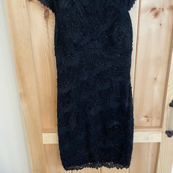 Medium le chateau black sequinned/beaded dress - Picture 2 of 6